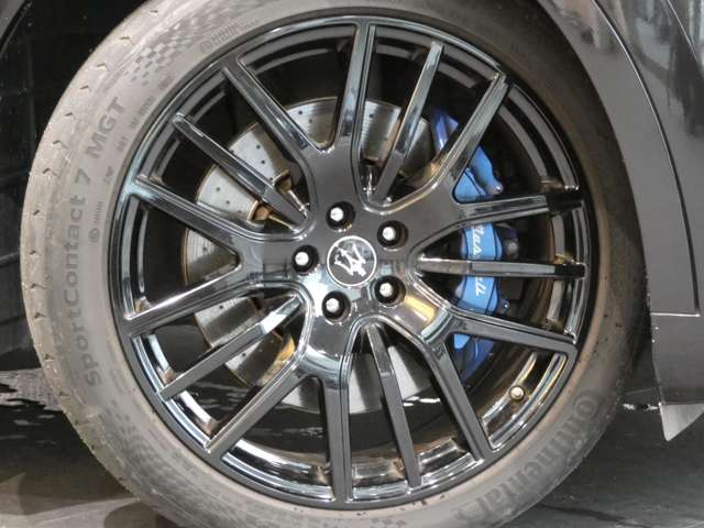 Maserati Levante 6
