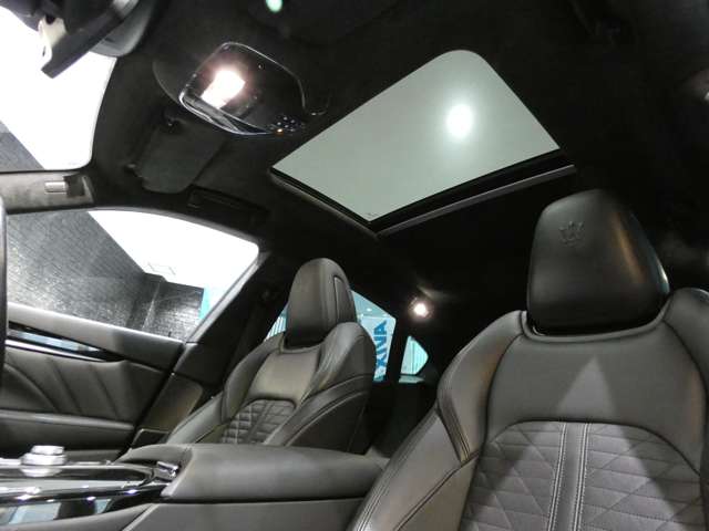 Maserati Levante 7