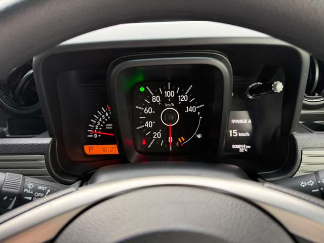 Honda N-VAN 12