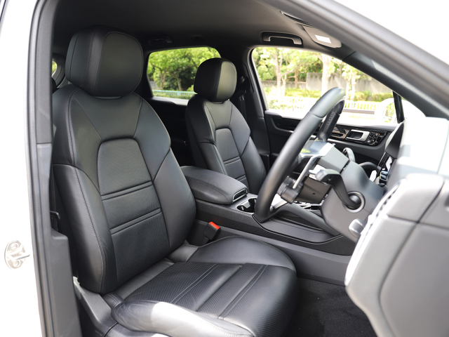 Porsche Cayenne 12
