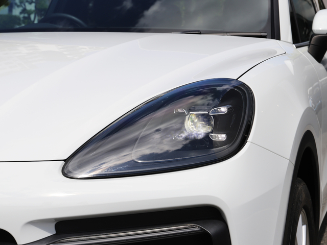 Porsche Cayenne 4