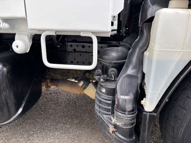 Isuzu Elf Dump 8