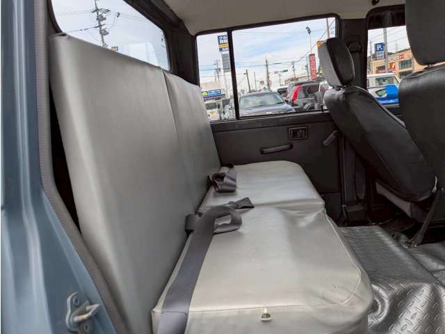 Nissan Safari 12