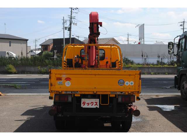 Isuzu Elf 9