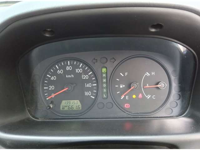 Mazda Bongo Truck 5
