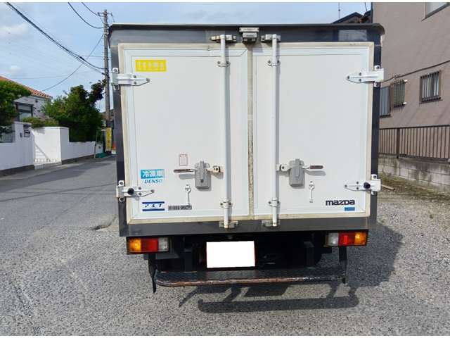 Mazda Bongo Truck 9
