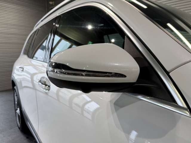 Mercedes-Benz GLB 12