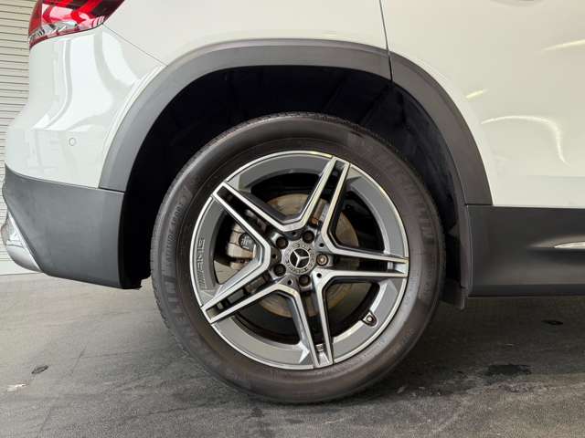 Mercedes-Benz GLB 9