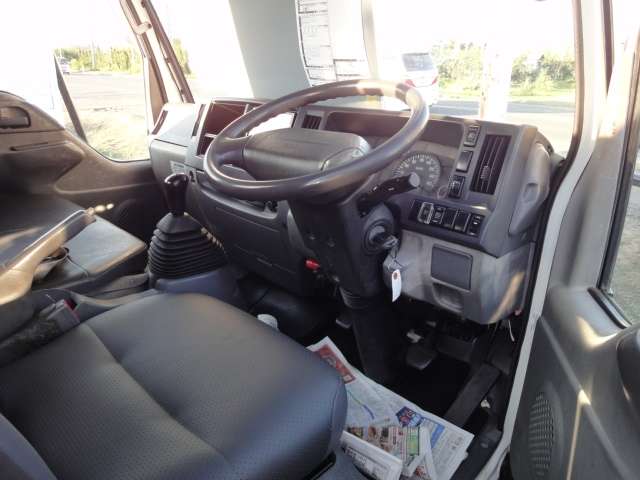 Isuzu Elf 9