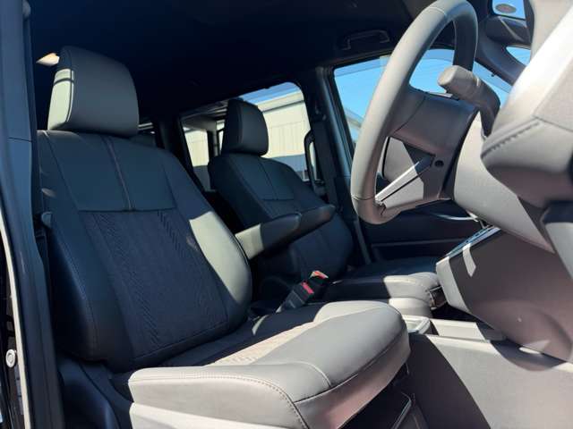 Toyota Noah 10