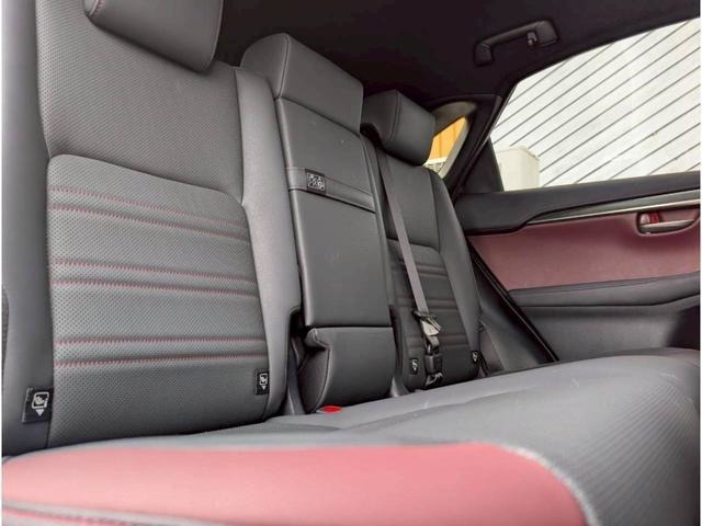 Lexus NX 7