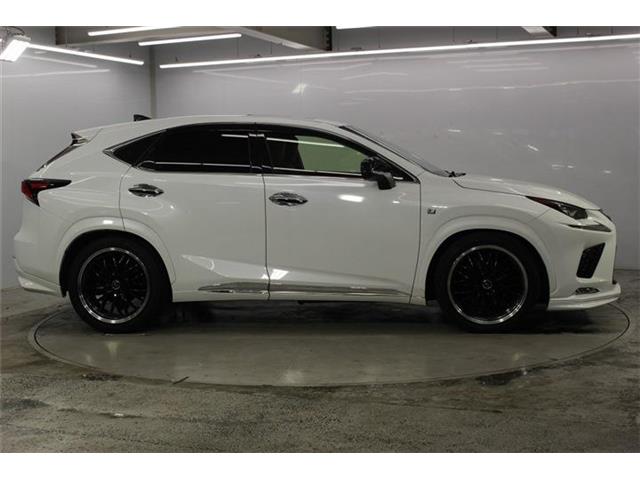 Lexus NX 5