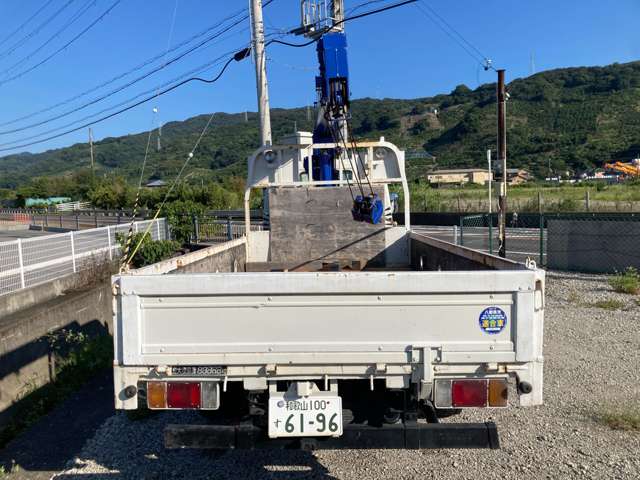 Isuzu Elf 4