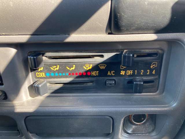 Isuzu Elf 9