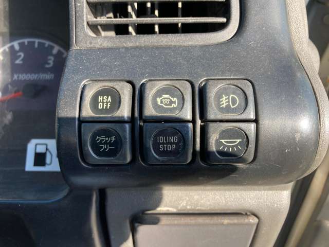 Isuzu Elf 10