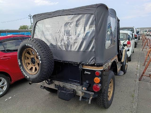Mitsubishi Jeep 5
