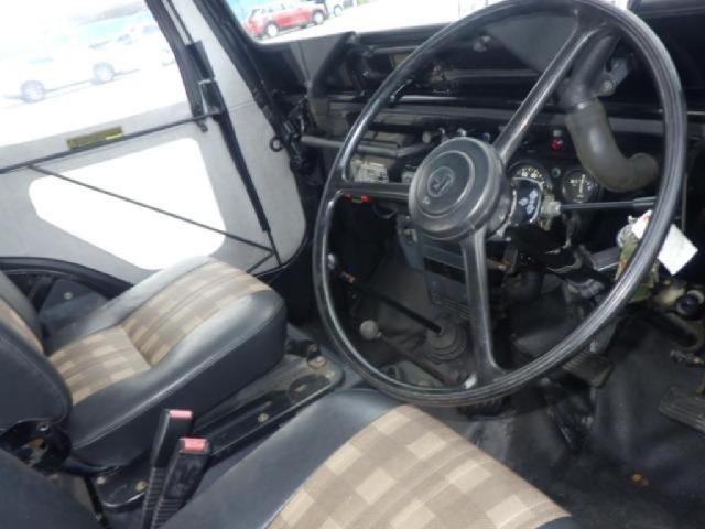Mitsubishi Jeep 6