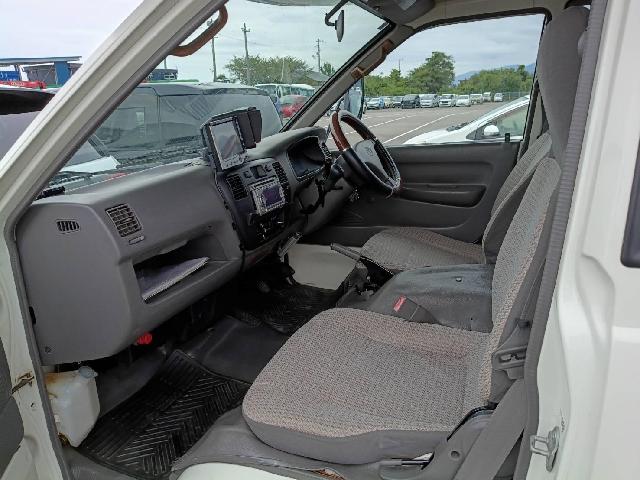 Toyota Light Ace Truck 3