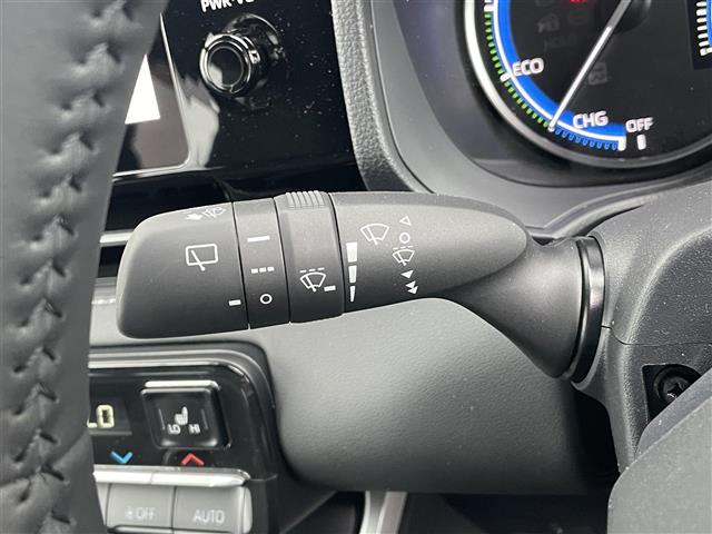 Toyota Noah 11