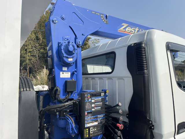 Mitsubishi Fuso Canter 11