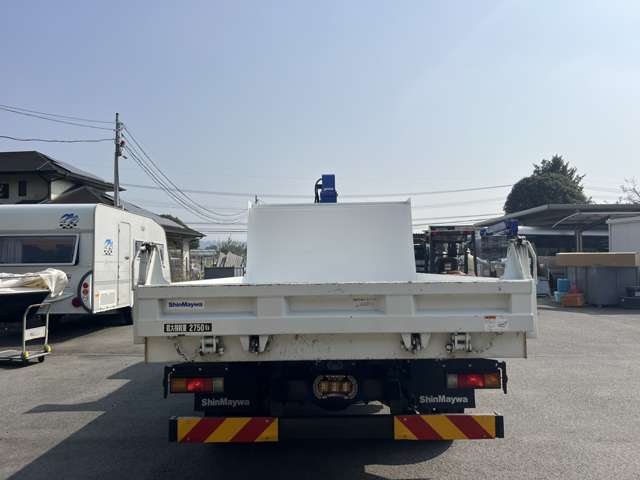 Mitsubishi Fuso Canter 7