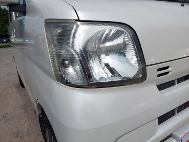 Daihatsu Hijet Deck Van 7