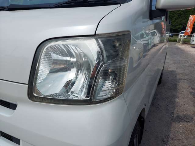 Daihatsu Hijet Deck Van 8