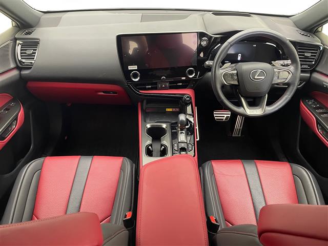 Lexus NX 4