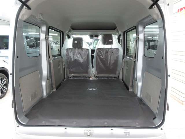 Suzuki Every 12