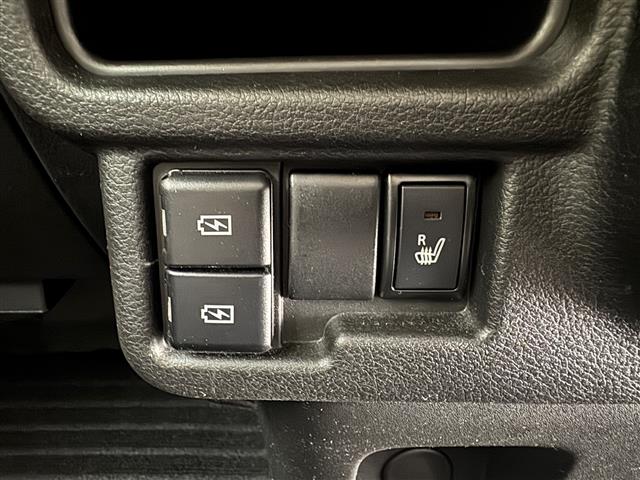Suzuki ワゴンRスマイル 12