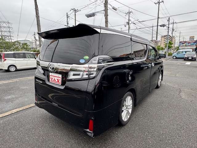 Toyota Vellfire 11