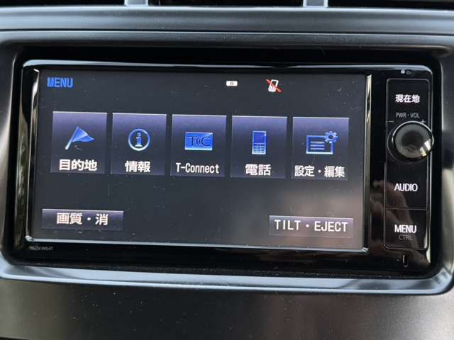 Toyota Prius α 8