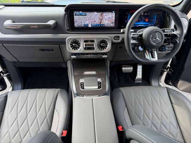 Mercedes-Benz G-Class 12