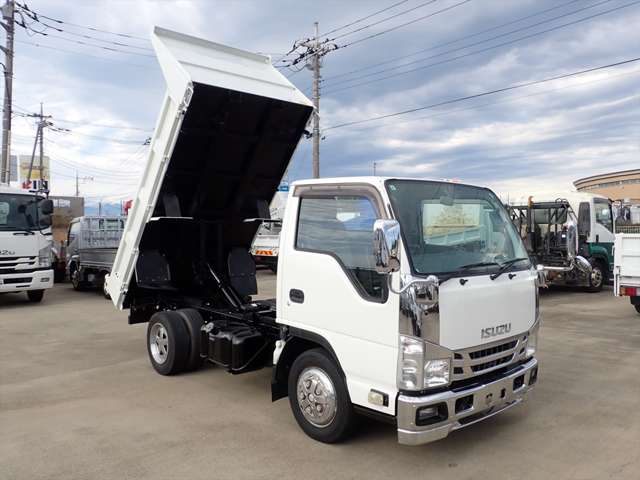 Isuzu Elf 8