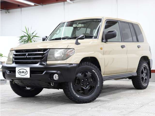 Mitsubishi Pajero iO 6