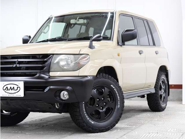 Mitsubishi Pajero iO 7