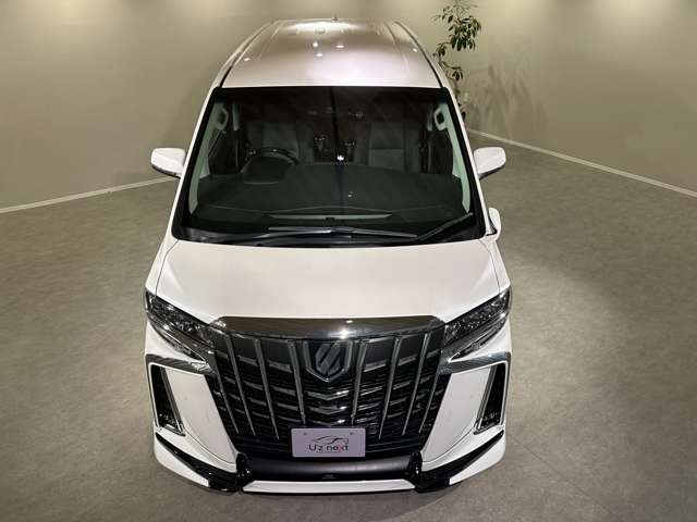 Toyota Alphard 10