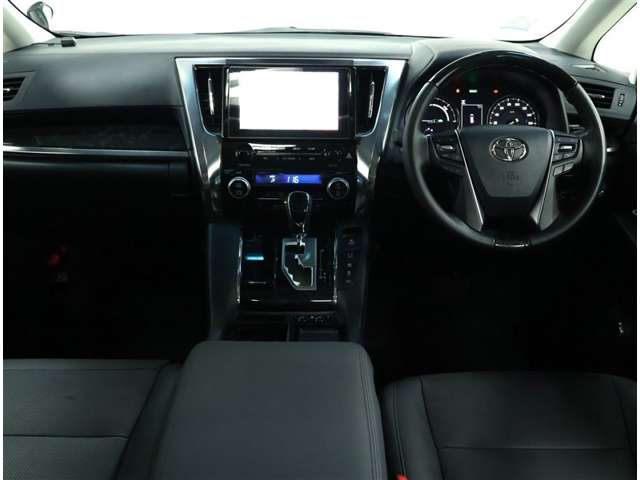 Toyota Alphard 5