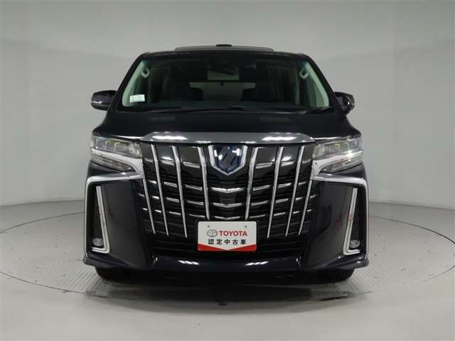 Toyota Alphard 9