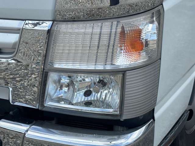 Mitsubishi Fuso Canter 12