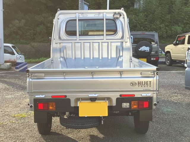 Daihatsu Hijet Truck 6