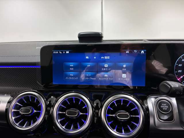 Mercedes-Benz GLB 12