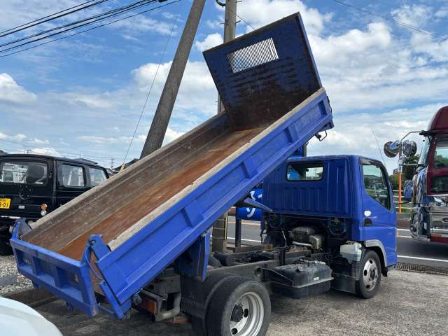 Mitsubishi Fuso Canter 4