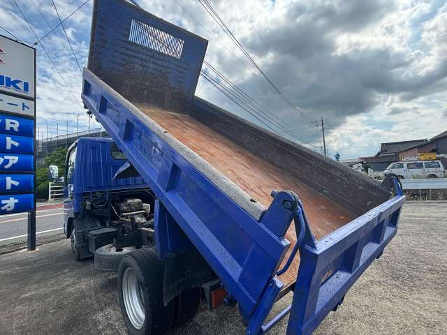 Mitsubishi Fuso Canter 7