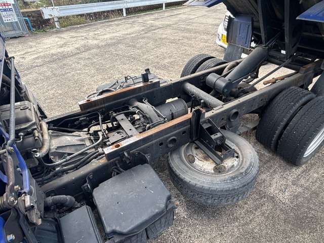 Mitsubishi Fuso Canter 8
