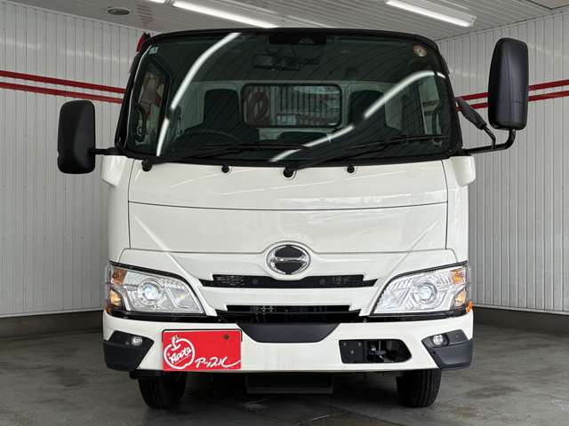 Hino Dutro 4