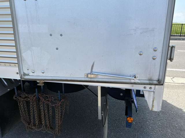 Hino Dutro 6