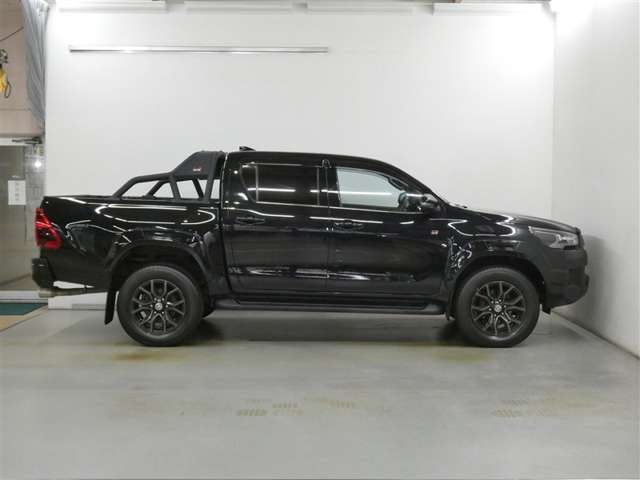 Toyota Hilux 4