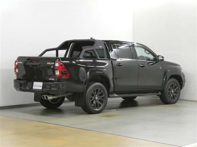 Toyota Hilux 5