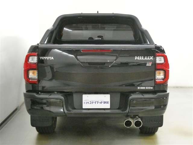 Toyota Hilux 6